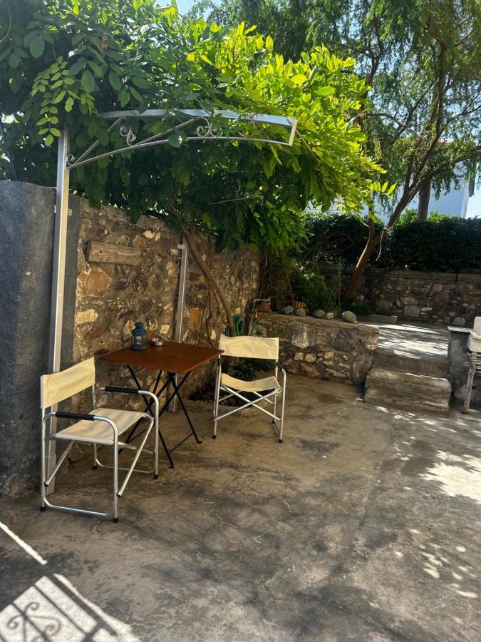 شقة Studio In Old Town Of Mytilíni المظهر الخارجي الصورة
